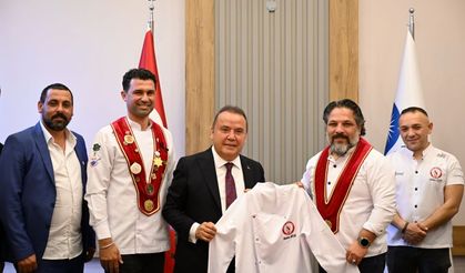 Başkan Böcek, “Şehrimizi ortak akılla daha ileri taşıyacağız”