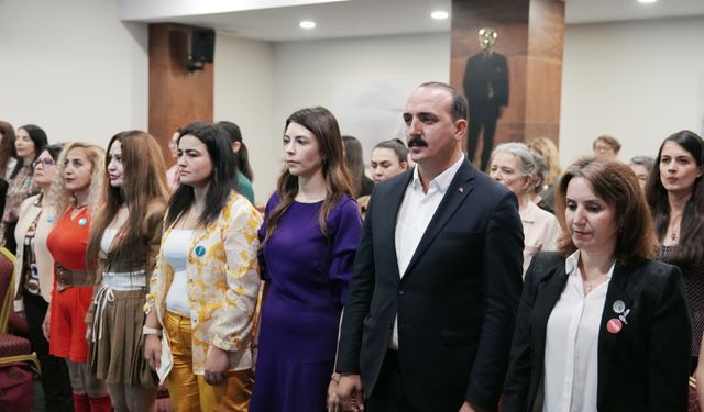 KADINLAR, SERTİFİKALARINI BAŞKAN KOTAN’DAN ALDI