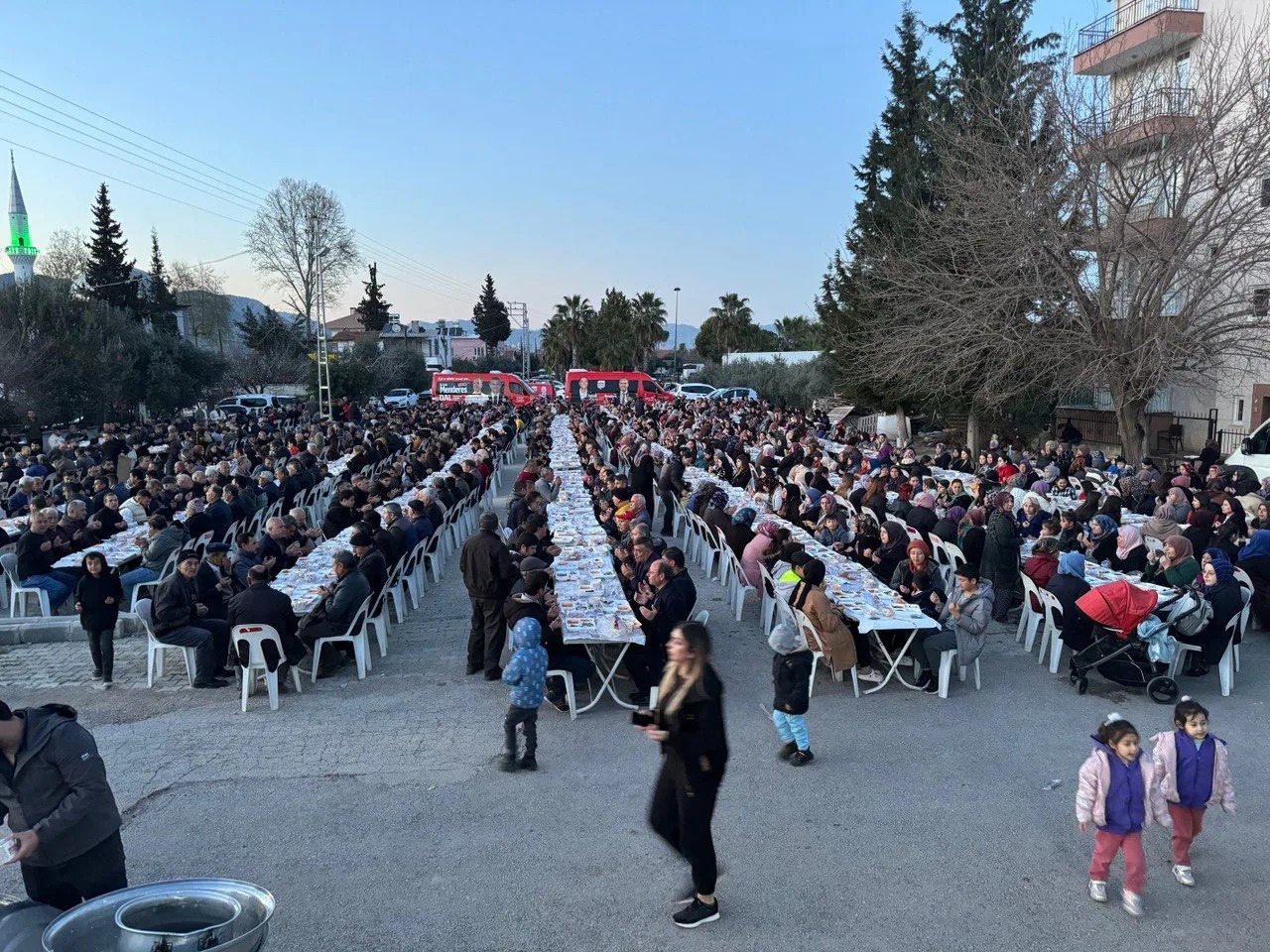 Menderes Dal Iftar 03